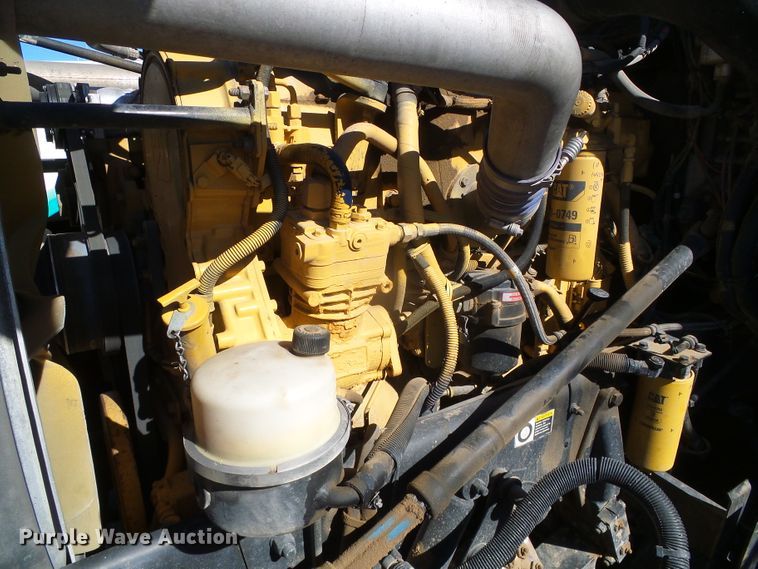 image for item DG0270 2006 Peterbilt 379 semi truck