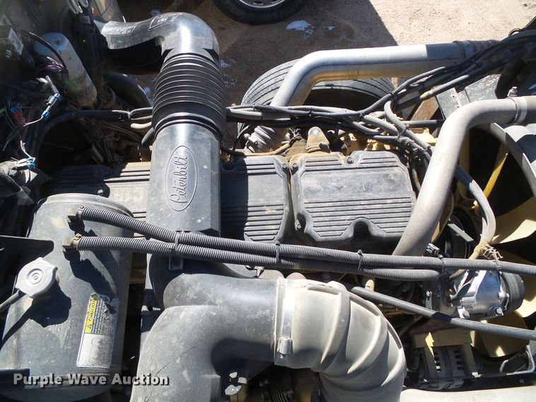 image for item DG0270 2006 Peterbilt 379 semi truck