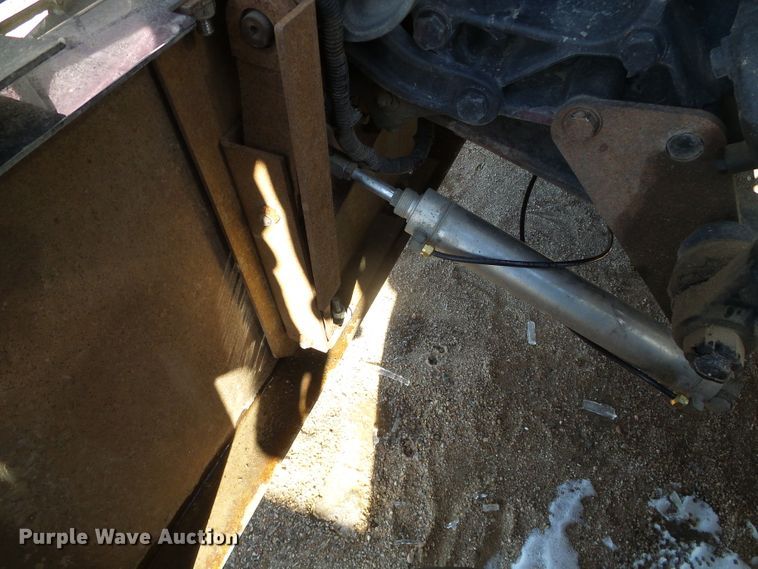 image for item DG0270 2006 Peterbilt 379 semi truck