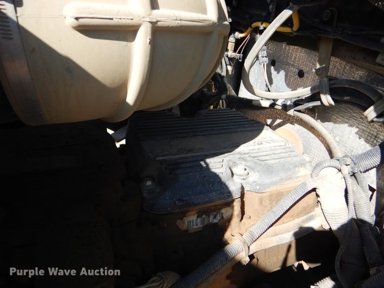 image for item DG0271 2007 Kenworth T800 vacuum / pump truck