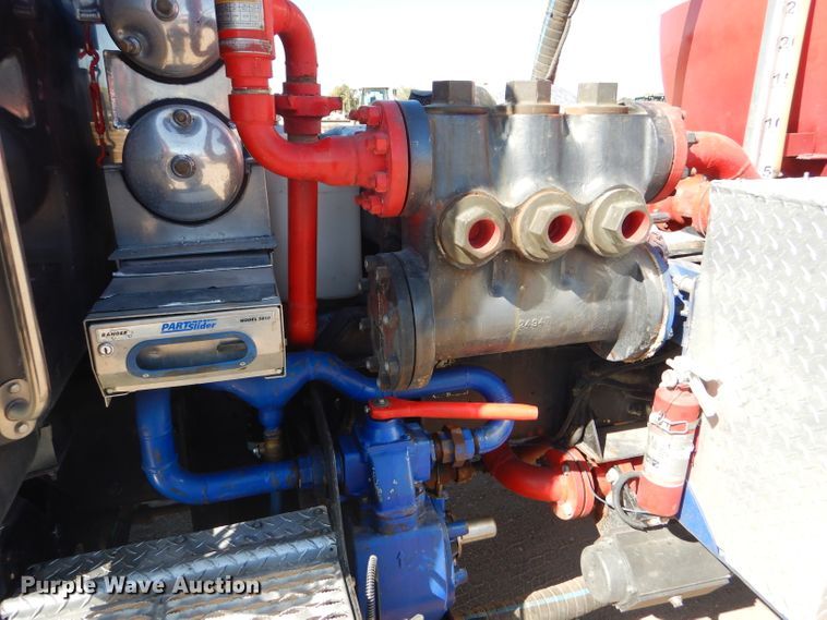 image for item DG0271 2007 Kenworth T800 vacuum / pump truck