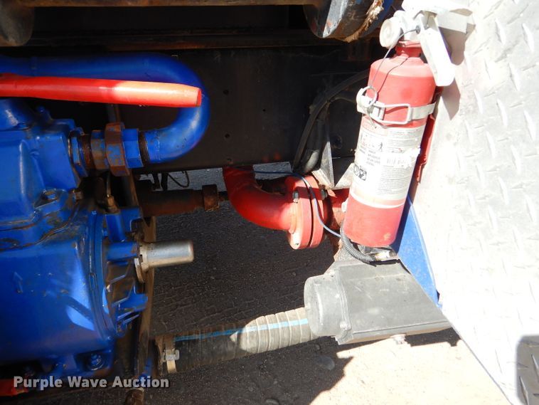 image for item DG0271 2007 Kenworth T800 vacuum / pump truck