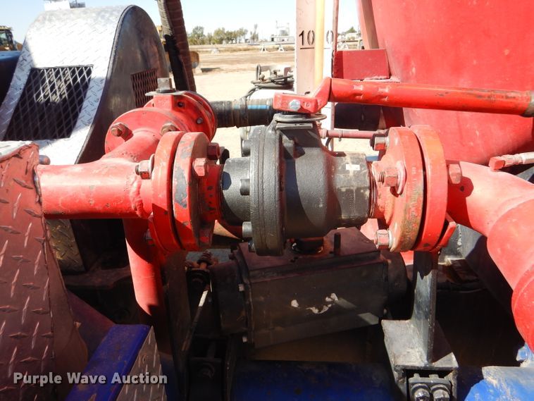 image for item DG0271 2007 Kenworth T800 vacuum / pump truck