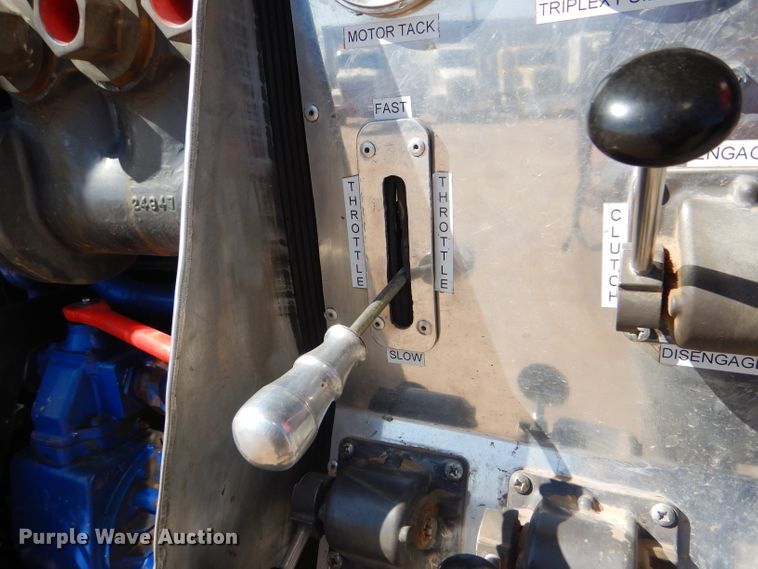 image for item DG0271 2007 Kenworth T800 vacuum / pump truck