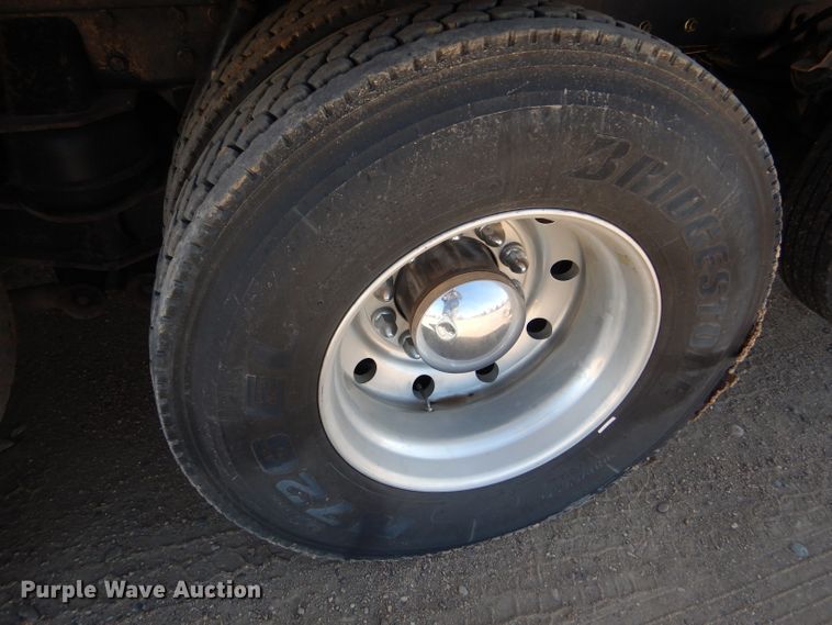 image for item DG0271 2007 Kenworth T800 vacuum / pump truck