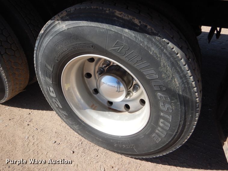 image for item DG0271 2007 Kenworth T800 vacuum / pump truck