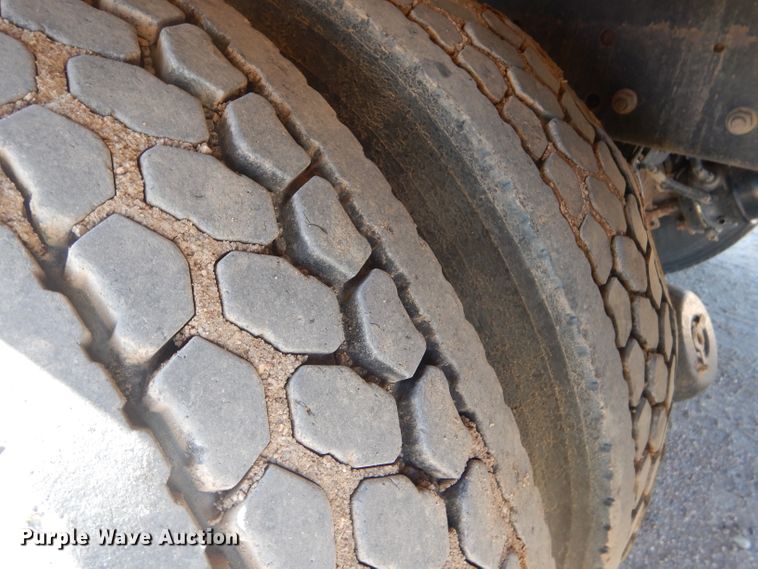 image for item DG0271 2007 Kenworth T800 vacuum / pump truck