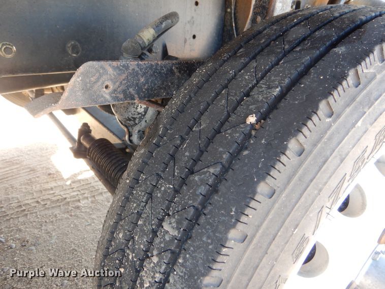 image for item DG0271 2007 Kenworth T800 vacuum / pump truck