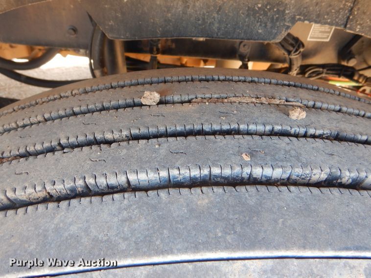 image for item DG0271 2007 Kenworth T800 vacuum / pump truck