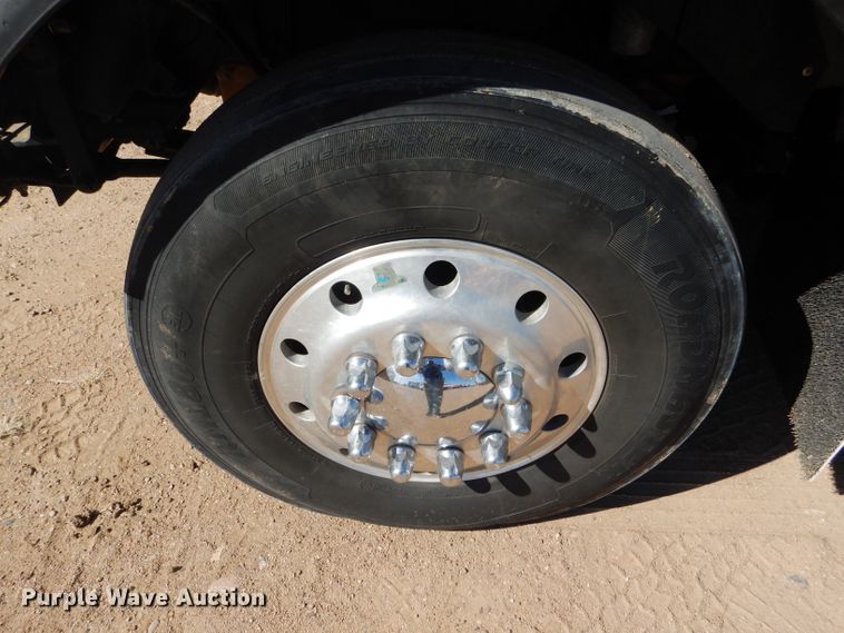 image for item DG0271 2007 Kenworth T800 vacuum / pump truck