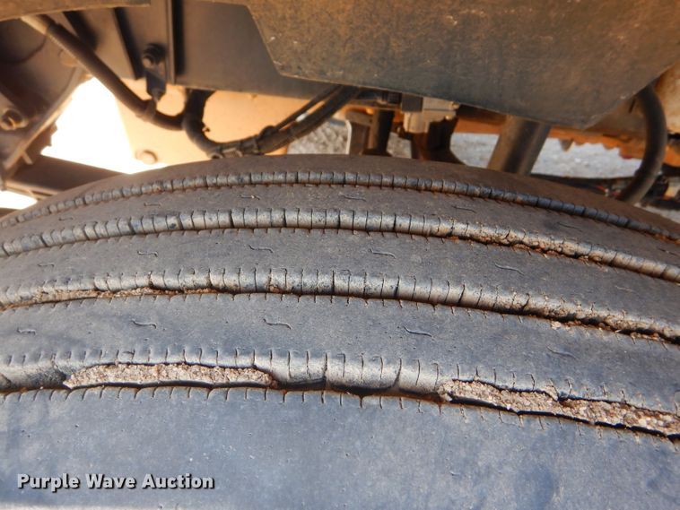 image for item DG0271 2007 Kenworth T800 vacuum / pump truck