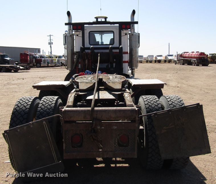 image for item DG0274 1991 Peterbilt 377 semi truck
