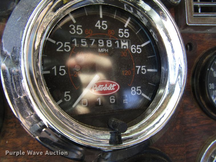 image for item DG0274 1991 Peterbilt 377 semi truck