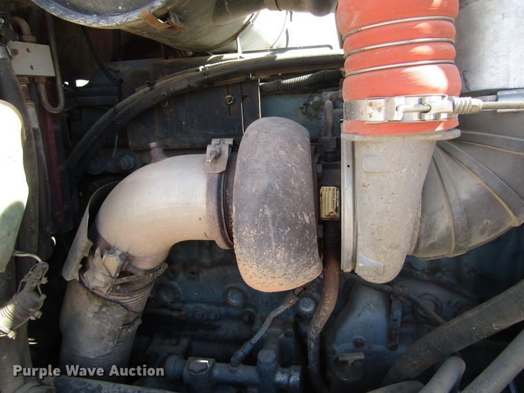 image for item DG0274 1991 Peterbilt 377 semi truck