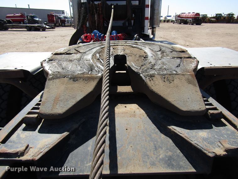 image for item DG0274 1991 Peterbilt 377 semi truck