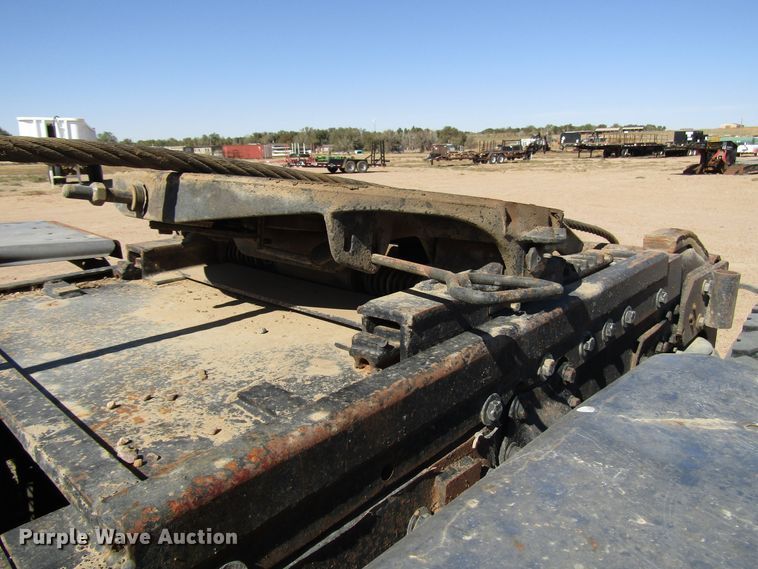 image for item DG0274 1991 Peterbilt 377 semi truck