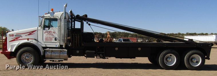 image for item DG0275 2007 Kenworth T800B winch truck