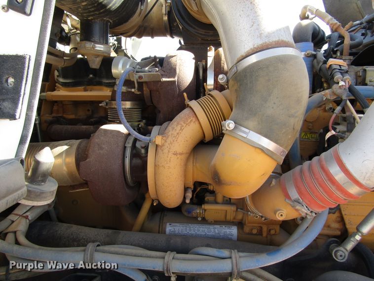 image for item DG0275 2007 Kenworth T800B winch truck