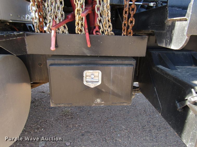 image for item DG0275 2007 Kenworth T800B winch truck