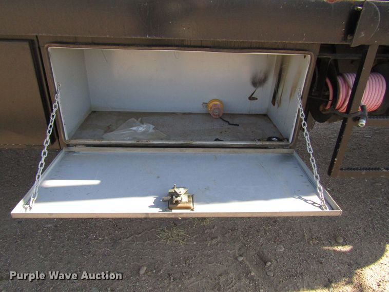 image for item DG0275 2007 Kenworth T800B winch truck