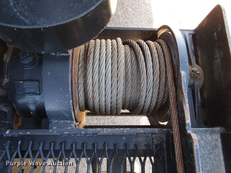 image for item DG0275 2007 Kenworth T800B winch truck