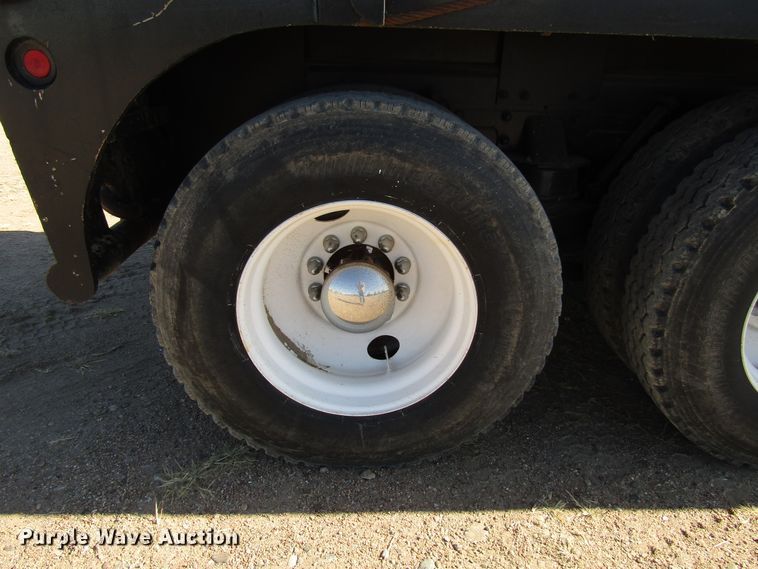 image for item DG0275 2007 Kenworth T800B winch truck