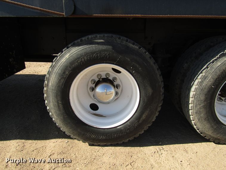 image for item DG0275 2007 Kenworth T800B winch truck