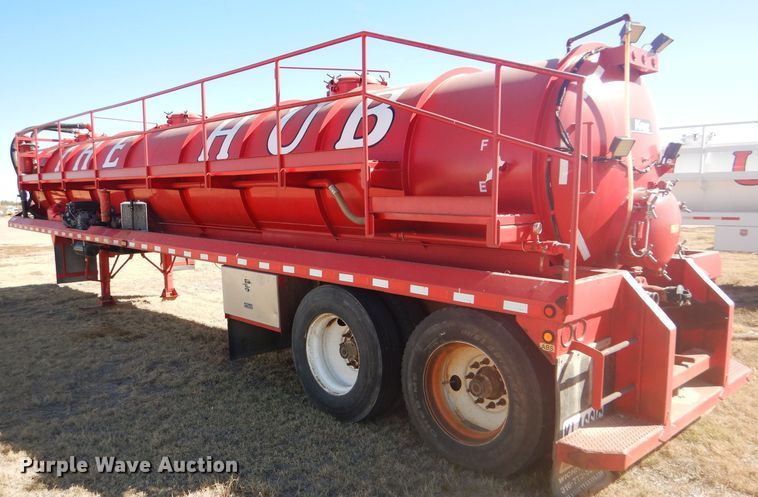 image for item DG0277 2012 Kruz SVAC-130-39 vacuum trailer