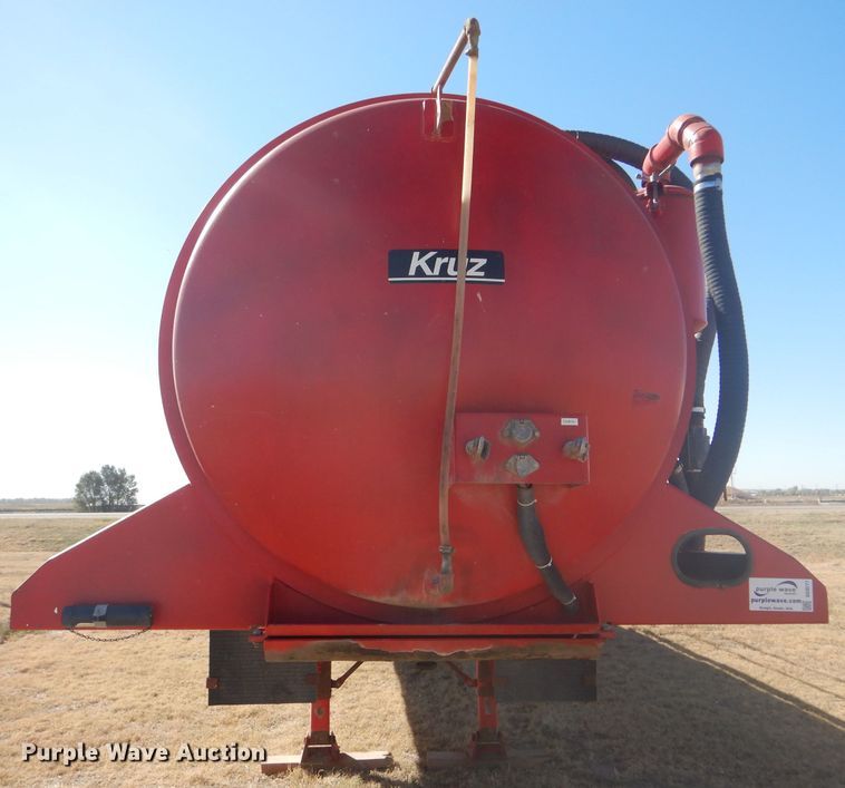 image for item DG0277 2012 Kruz SVAC-130-39 vacuum trailer