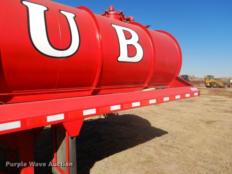 image for item DG0277 2012 Kruz SVAC-130-39 vacuum trailer