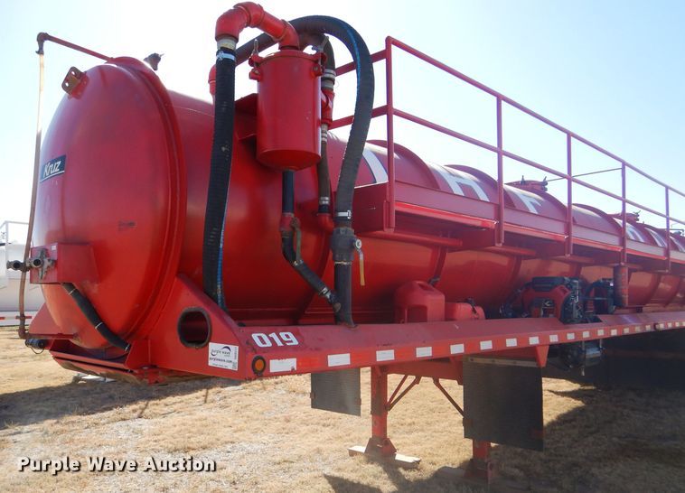 image for item DG0277 2012 Kruz SVAC-130-39 vacuum trailer