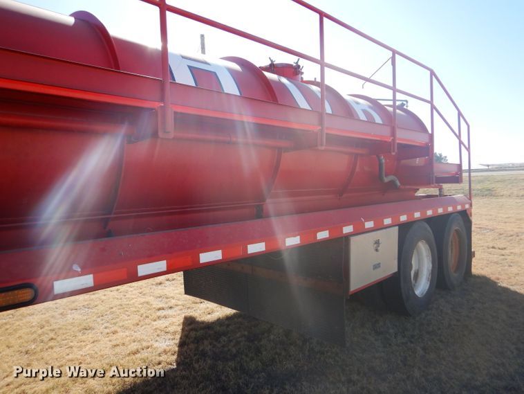 image for item DG0277 2012 Kruz SVAC-130-39 vacuum trailer