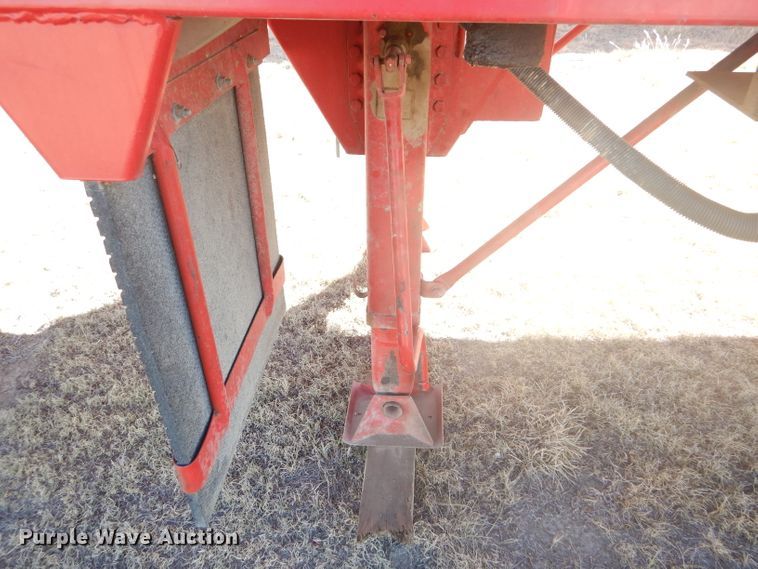 image for item DG0277 2012 Kruz SVAC-130-39 vacuum trailer