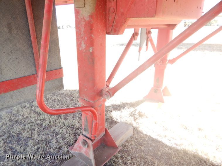 image for item DG0277 2012 Kruz SVAC-130-39 vacuum trailer