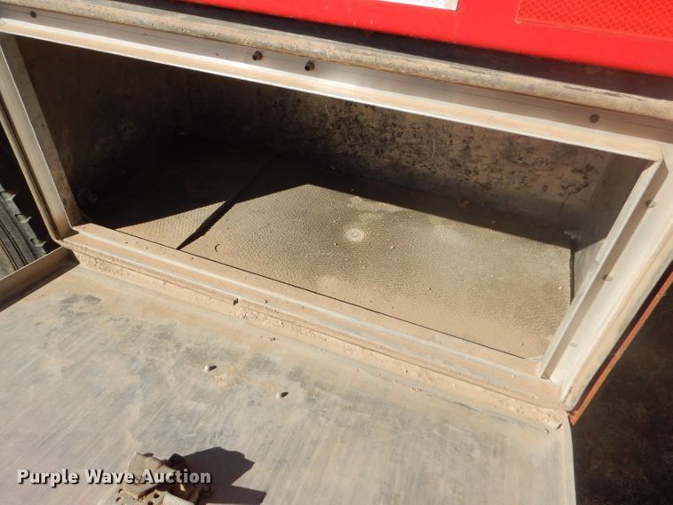 image for item DG0277 2012 Kruz SVAC-130-39 vacuum trailer