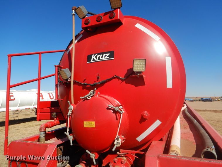 image for item DG0277 2012 Kruz SVAC-130-39 vacuum trailer