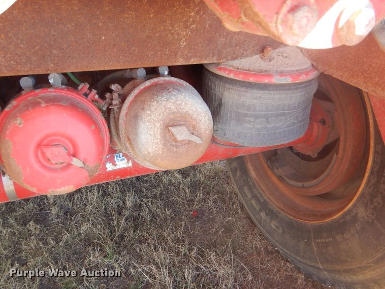 image for item DG0277 2012 Kruz SVAC-130-39 vacuum trailer