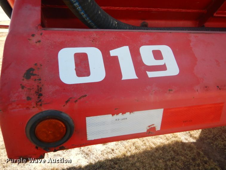 image for item DG0277 2012 Kruz SVAC-130-39 vacuum trailer