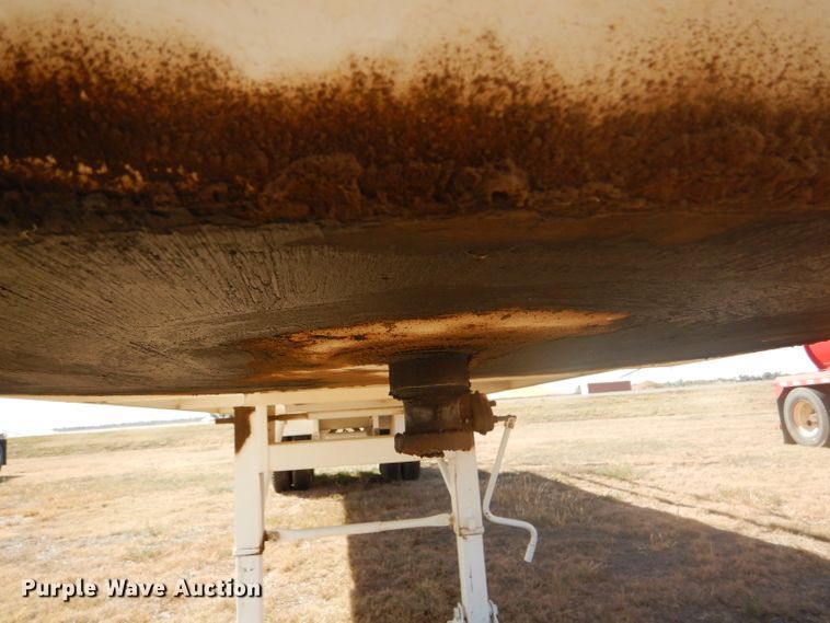 image for item DG0278 2012 Troxell vacuum trailer