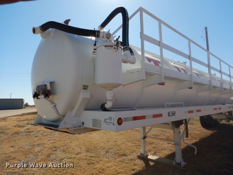 image for item DG0278 2012 Troxell vacuum trailer