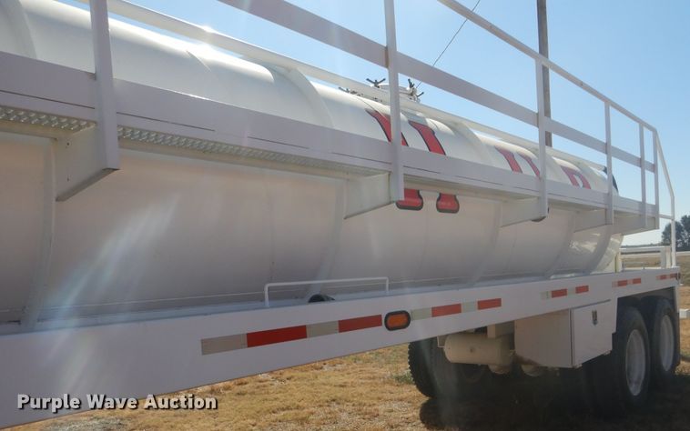 image for item DG0278 2012 Troxell vacuum trailer