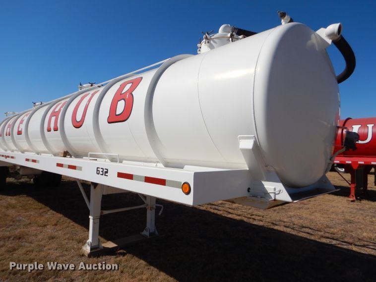 image for item DG0278 2012 Troxell vacuum trailer