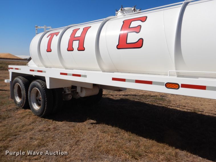 image for item DG0278 2012 Troxell vacuum trailer