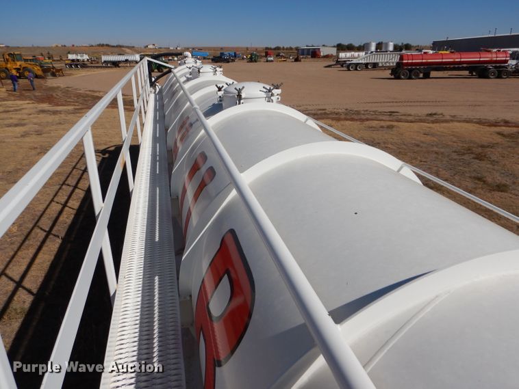 image for item DG0278 2012 Troxell vacuum trailer