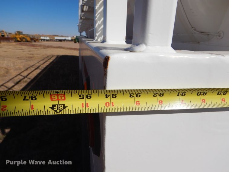 image for item DG0278 2012 Troxell vacuum trailer