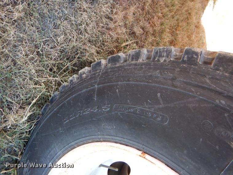 image for item DG0278 2012 Troxell vacuum trailer