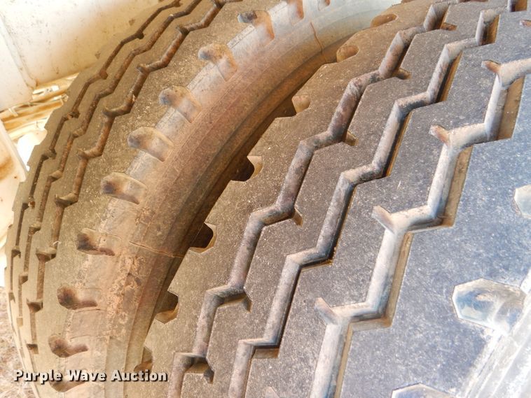 image for item DG0278 2012 Troxell vacuum trailer