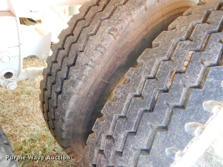 image for item DG0278 2012 Troxell vacuum trailer