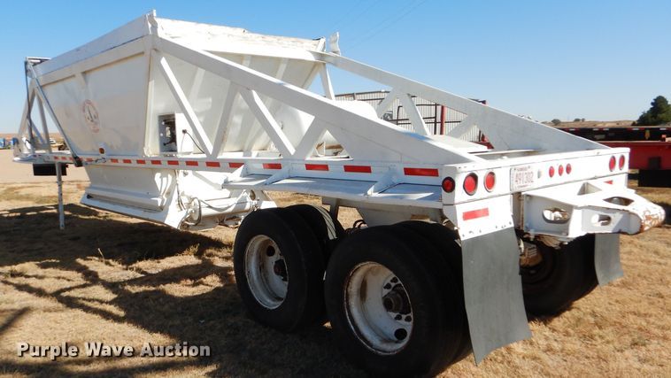 image for item DG0283 1999 Ranch bottom dump trailer