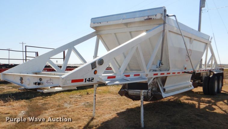 image for item DG0283 1999 Ranch bottom dump trailer